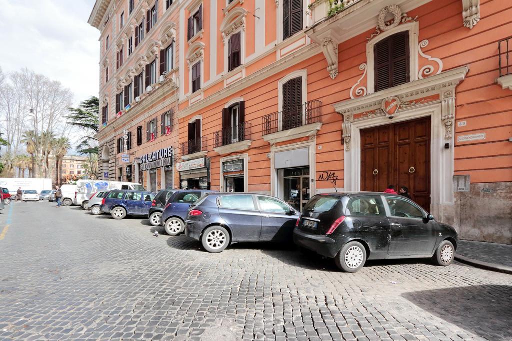 Lucky Domus Rooms Rome Buitenkant foto