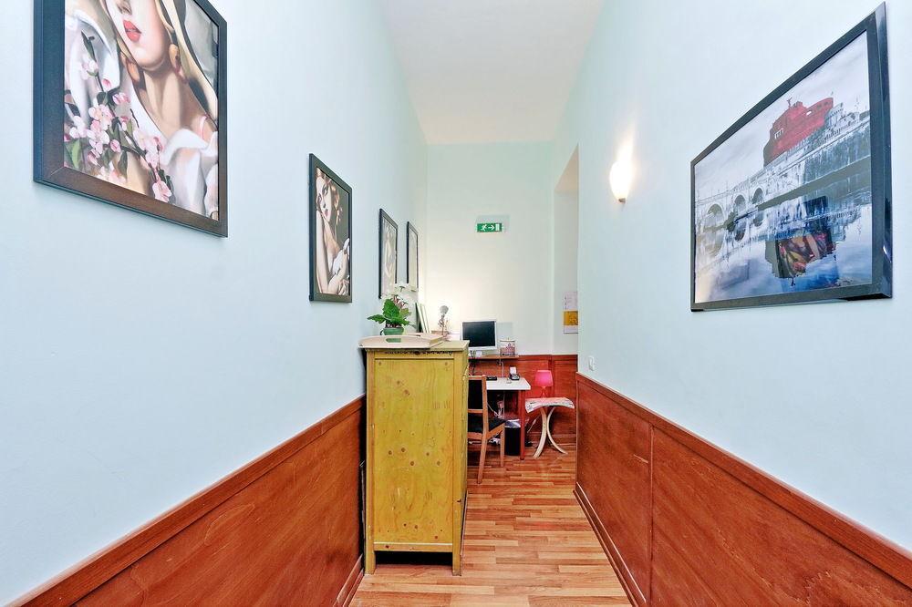 Lucky Domus Rooms Rome Buitenkant foto