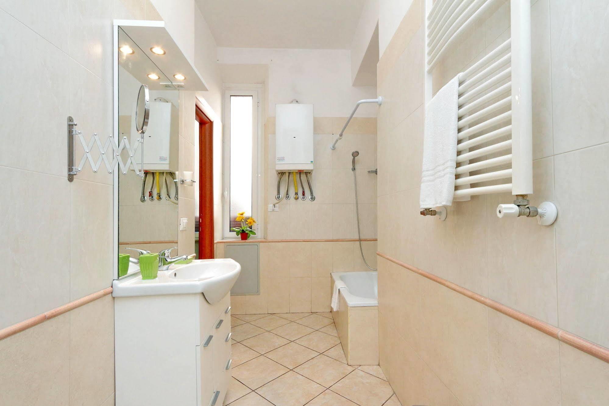 Lucky Domus Rooms Rome Buitenkant foto