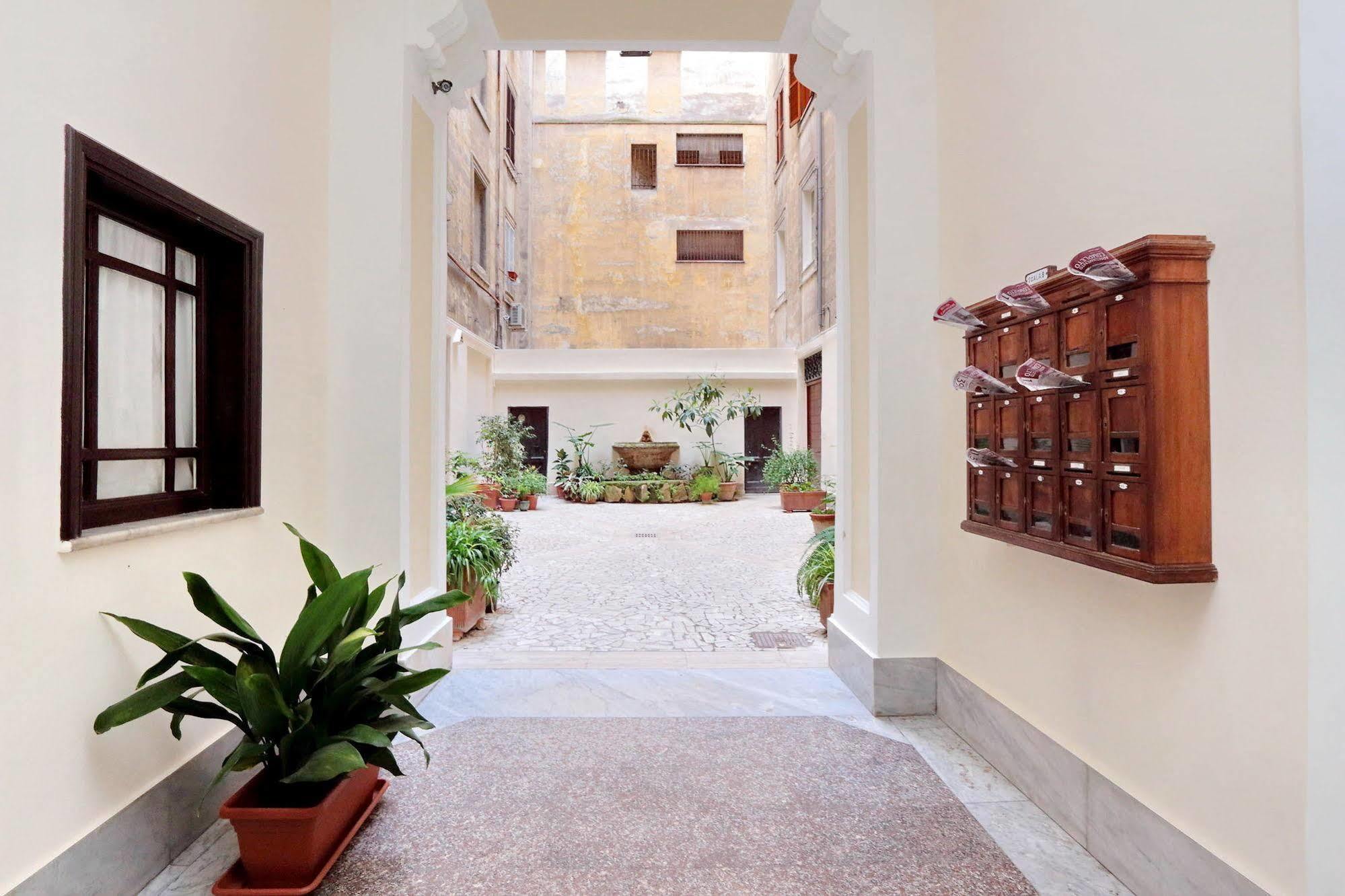 Lucky Domus Rooms Rome Buitenkant foto