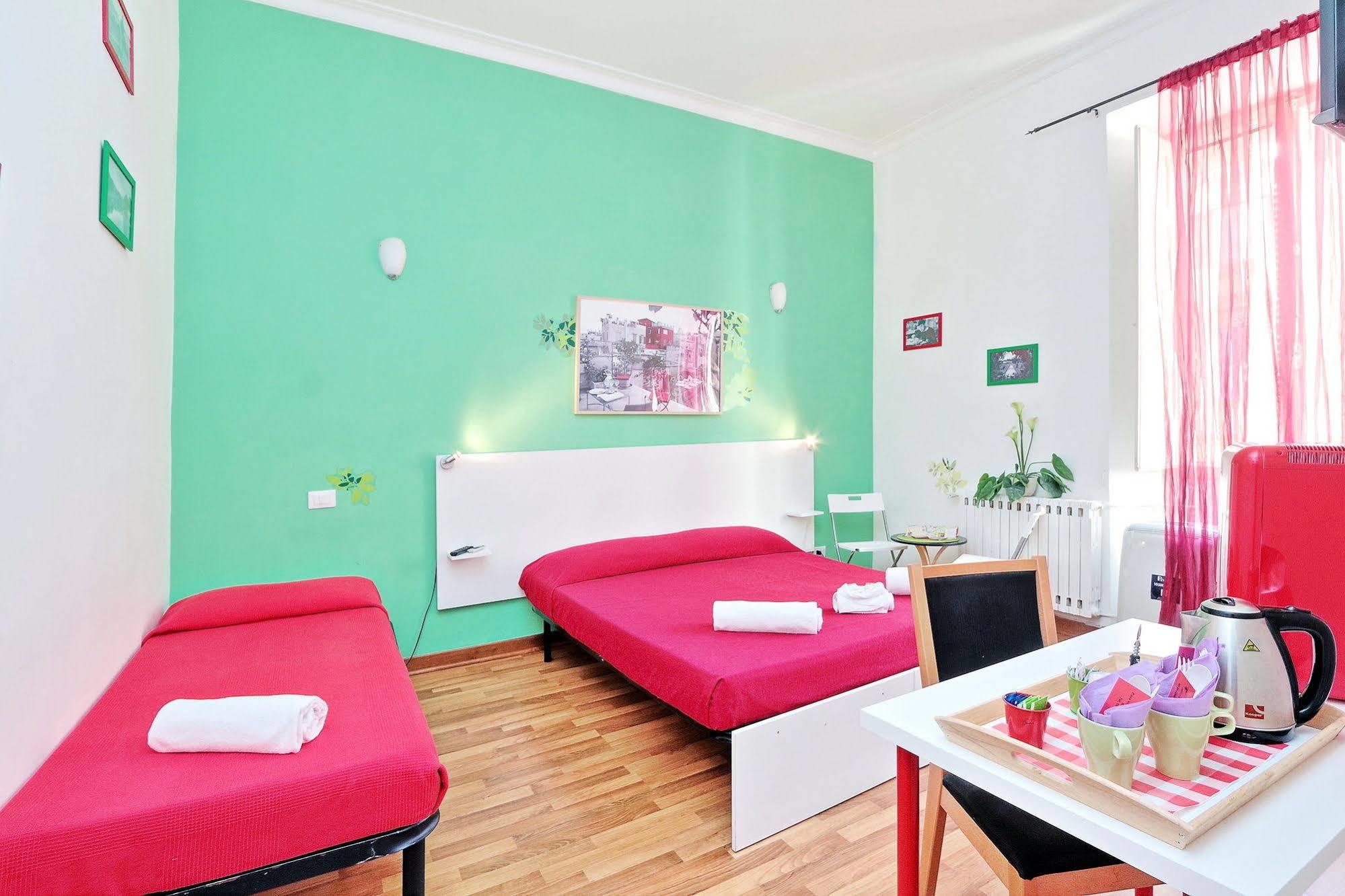 Lucky Domus Rooms Rome Buitenkant foto
