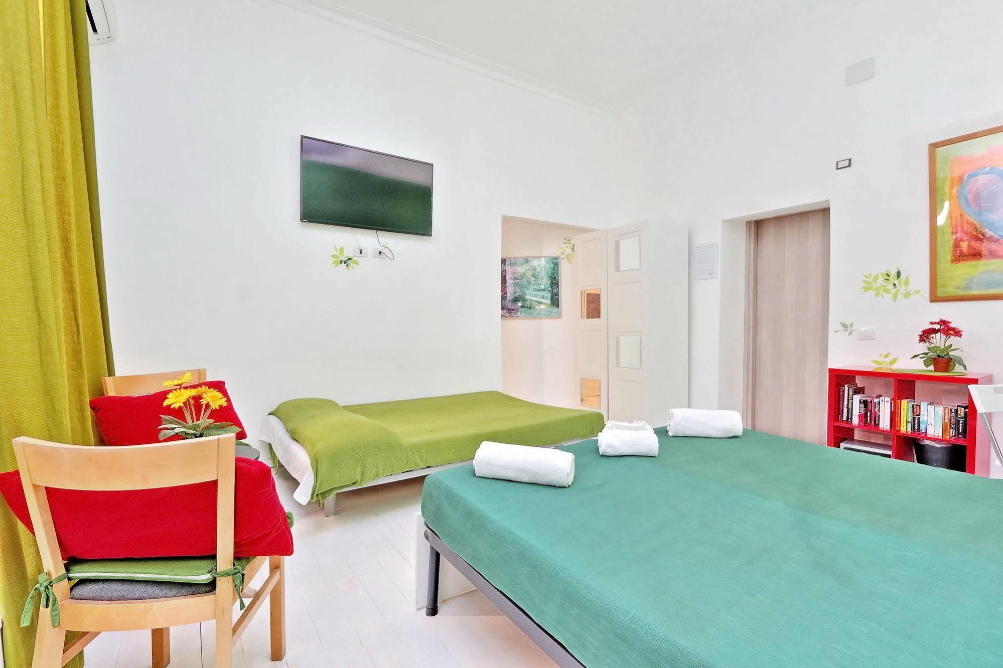 Lucky Domus Rooms Rome Buitenkant foto